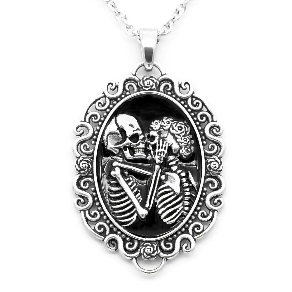 Eternal Lovers Skull Cameo Necklace